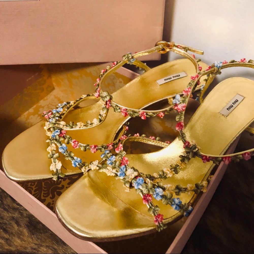 Miu Miu 🍓🌺Floral Heels